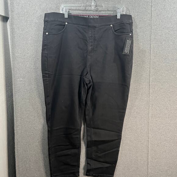 Isaac Mizrahi Live! Regular Black Divine Denim Crop Slim Jea Black, Plus 18 - Picture 1 of 13